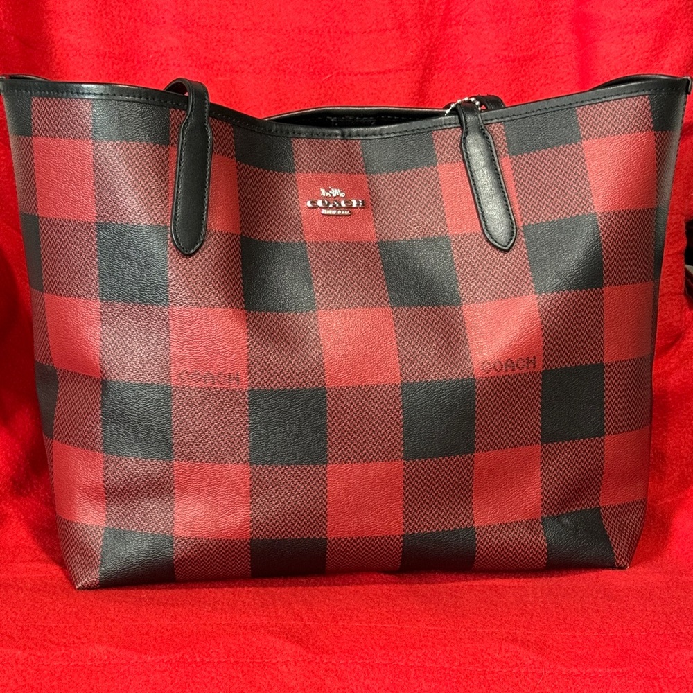 Coach City Tote- excellent condition!
